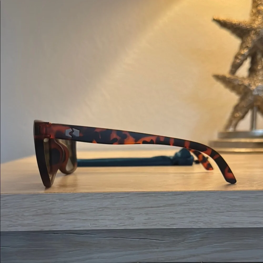 Rheos Nautical Eyewear Floating Tortoise Shell Sunglasses with Blue Lenses - Picture 3 of 4